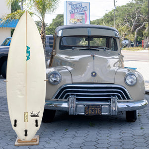 Aipa Twin+1 5'6 Used Surfboard - FCS II
