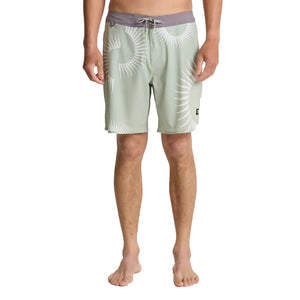 Roark Passage 18" Men's Boardshorts - Seafoam