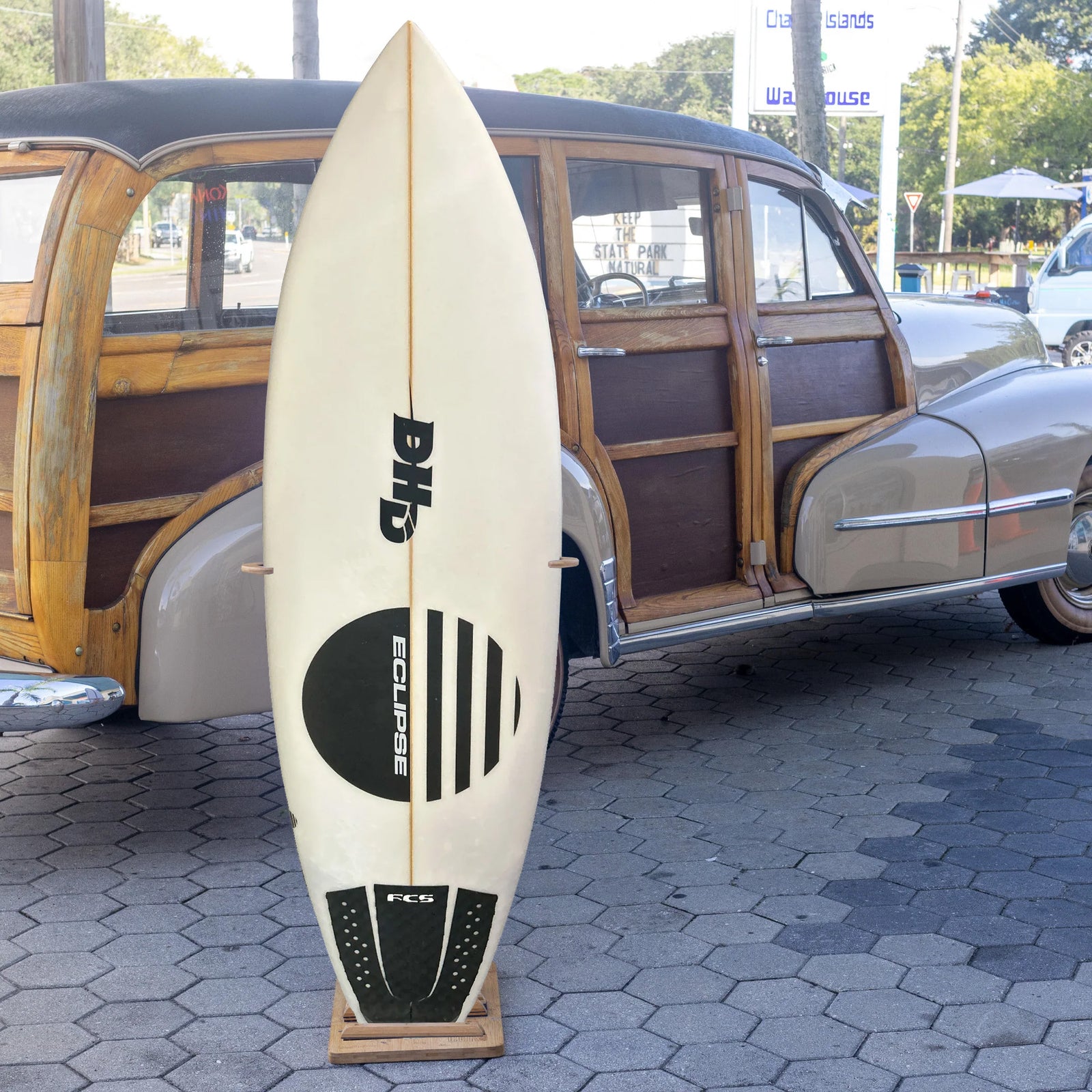 DHD Eclipse 5'8 Used Surfboard - Futures