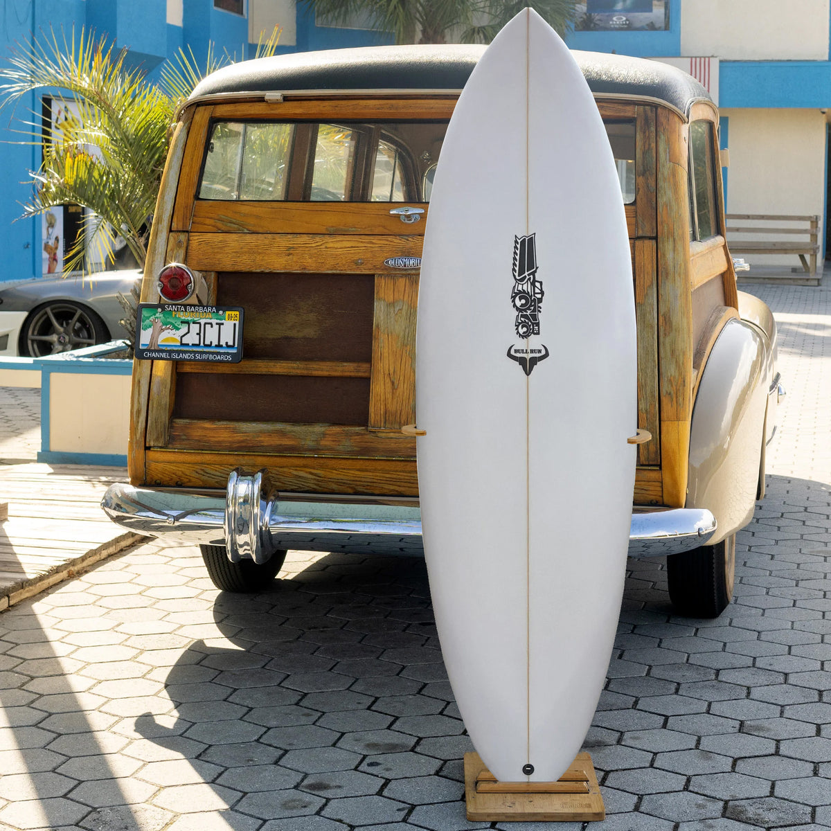 JS Industries Bull Run PU/Poly 5'7 Surfboard - FCS II