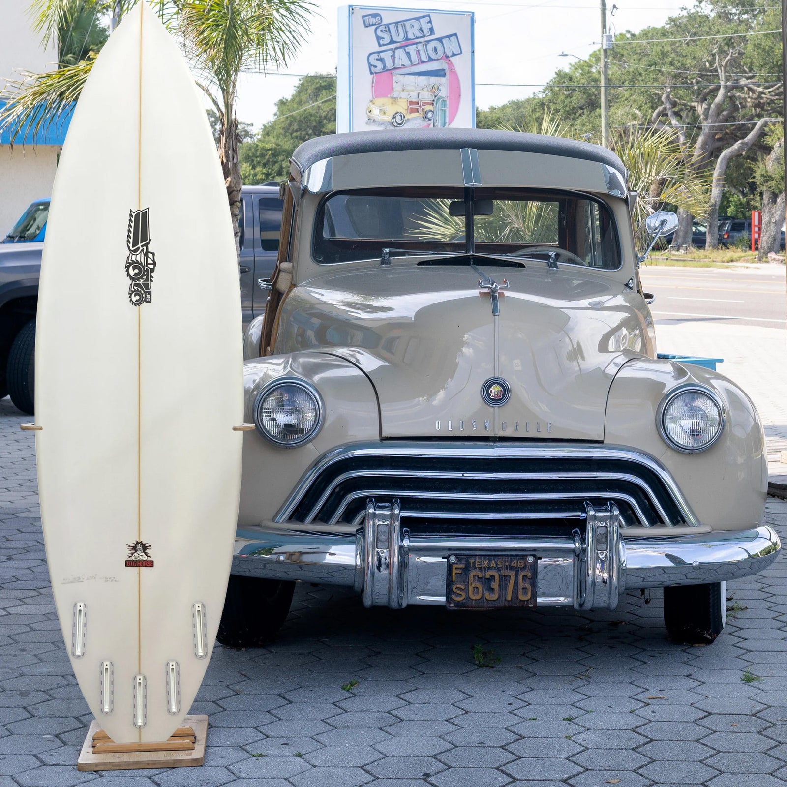 JS Industries Big Horse PU/Poly 6'1 Surfboard - Futures