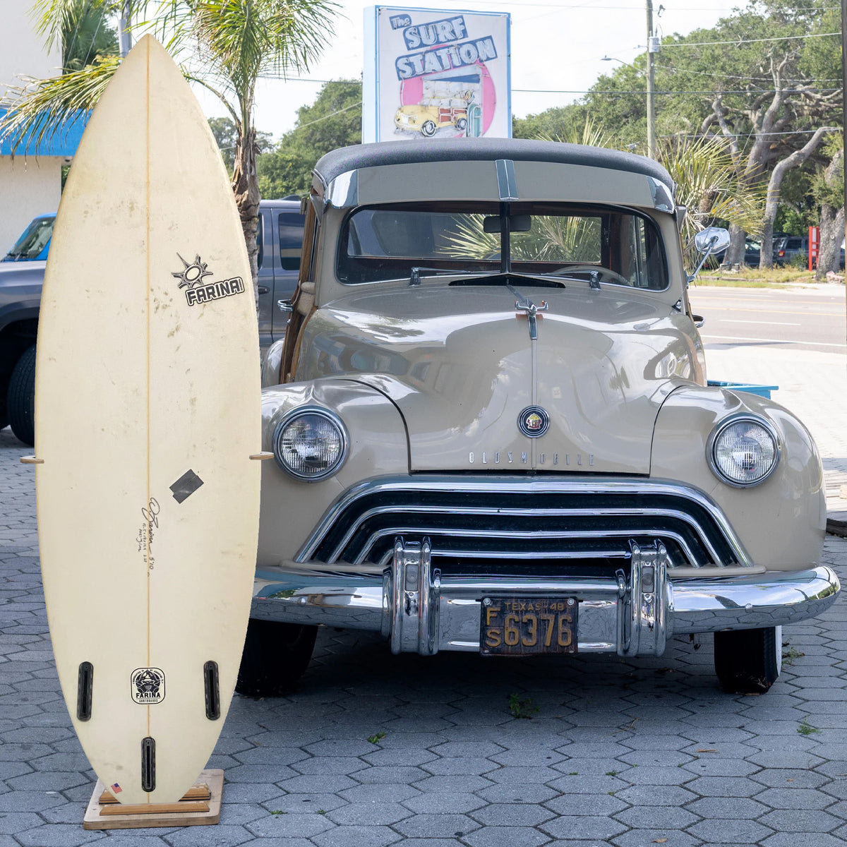 Farina Handcrafted 5'10 Consignment Surfboard - Futures