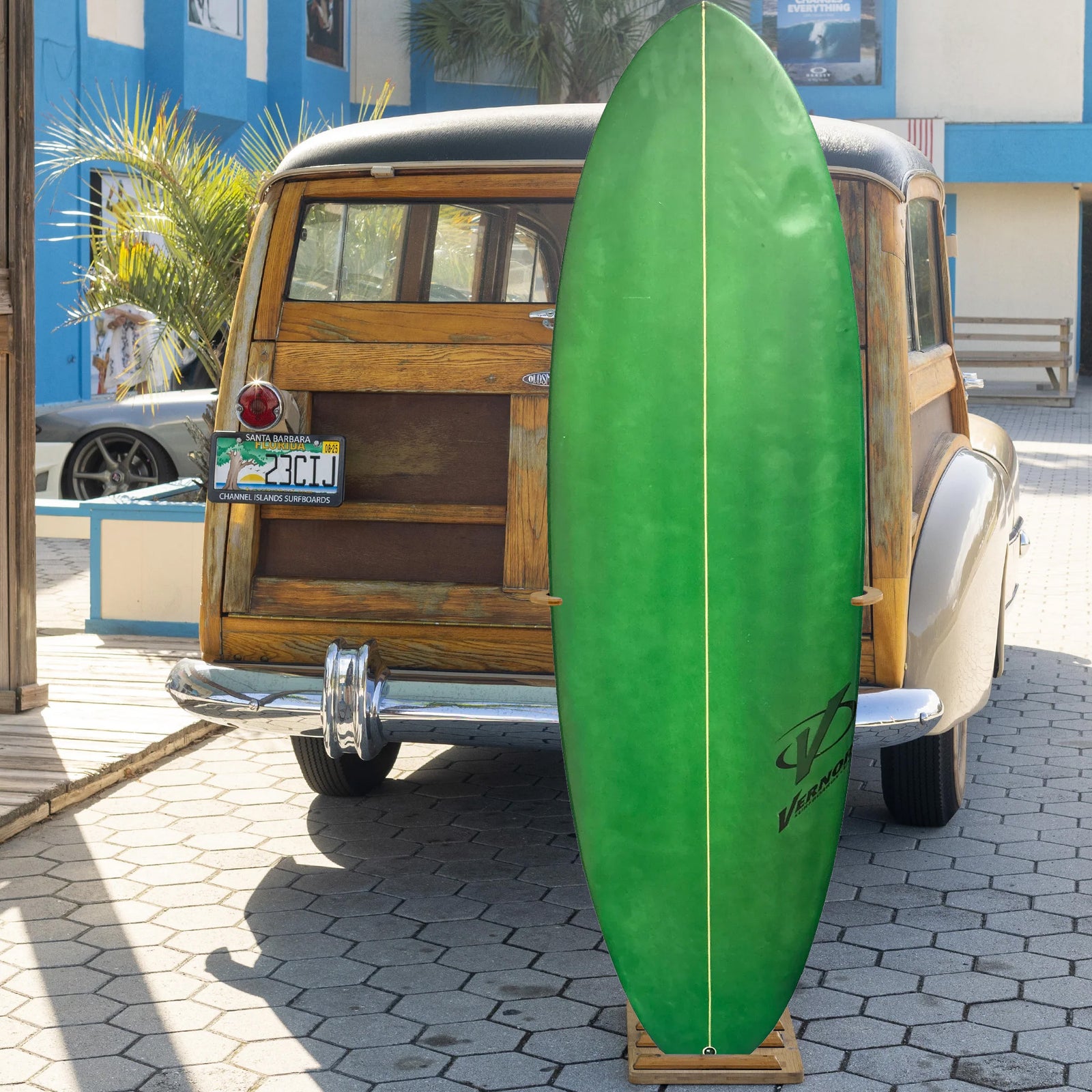 Vernor 6'4 Consignment Surfboard - Futures