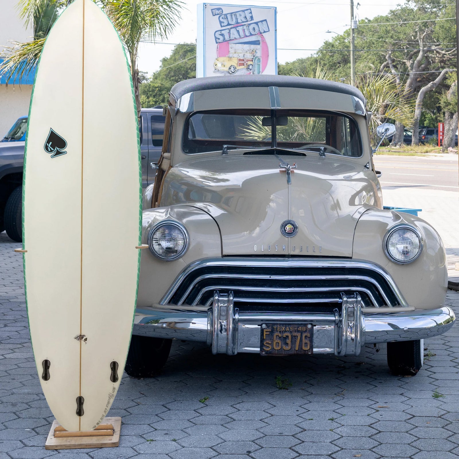 Kechele Pug Performer 6'10 Surfboard - FCS II