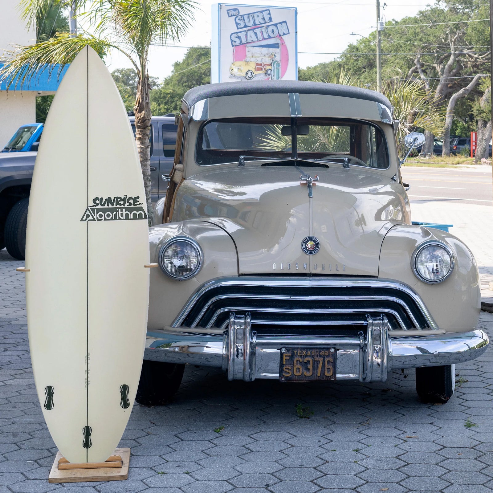 Algorithm Optimizer 5'7 Used Surfboard - FCS II
