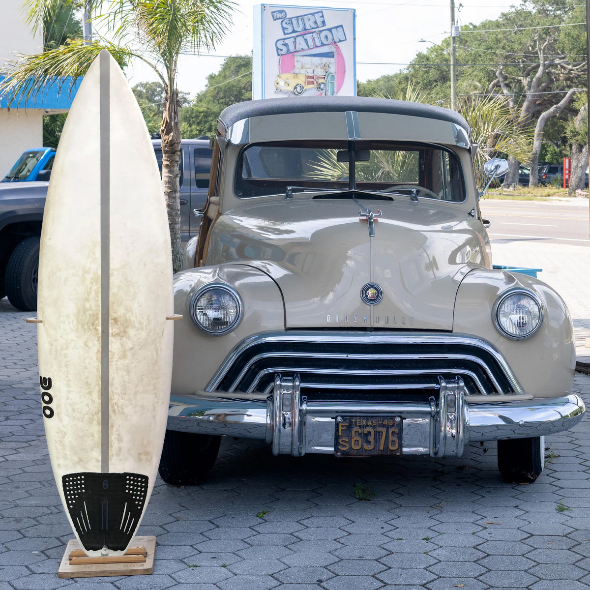 Woo Shapes 5'9 Consignment Surfboard - Futures