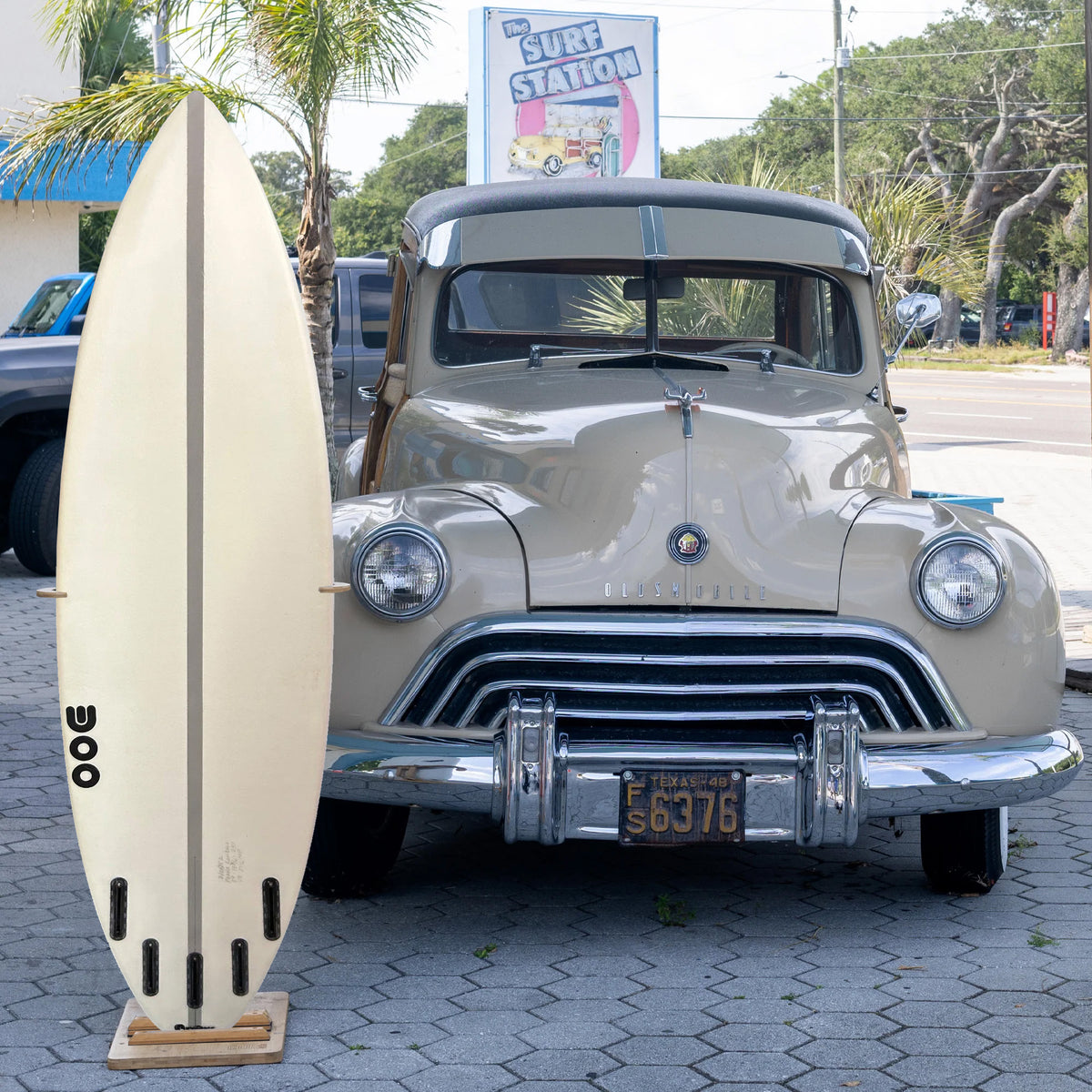 Woo Shapes 5'9 Consignment Surfboard - Futures