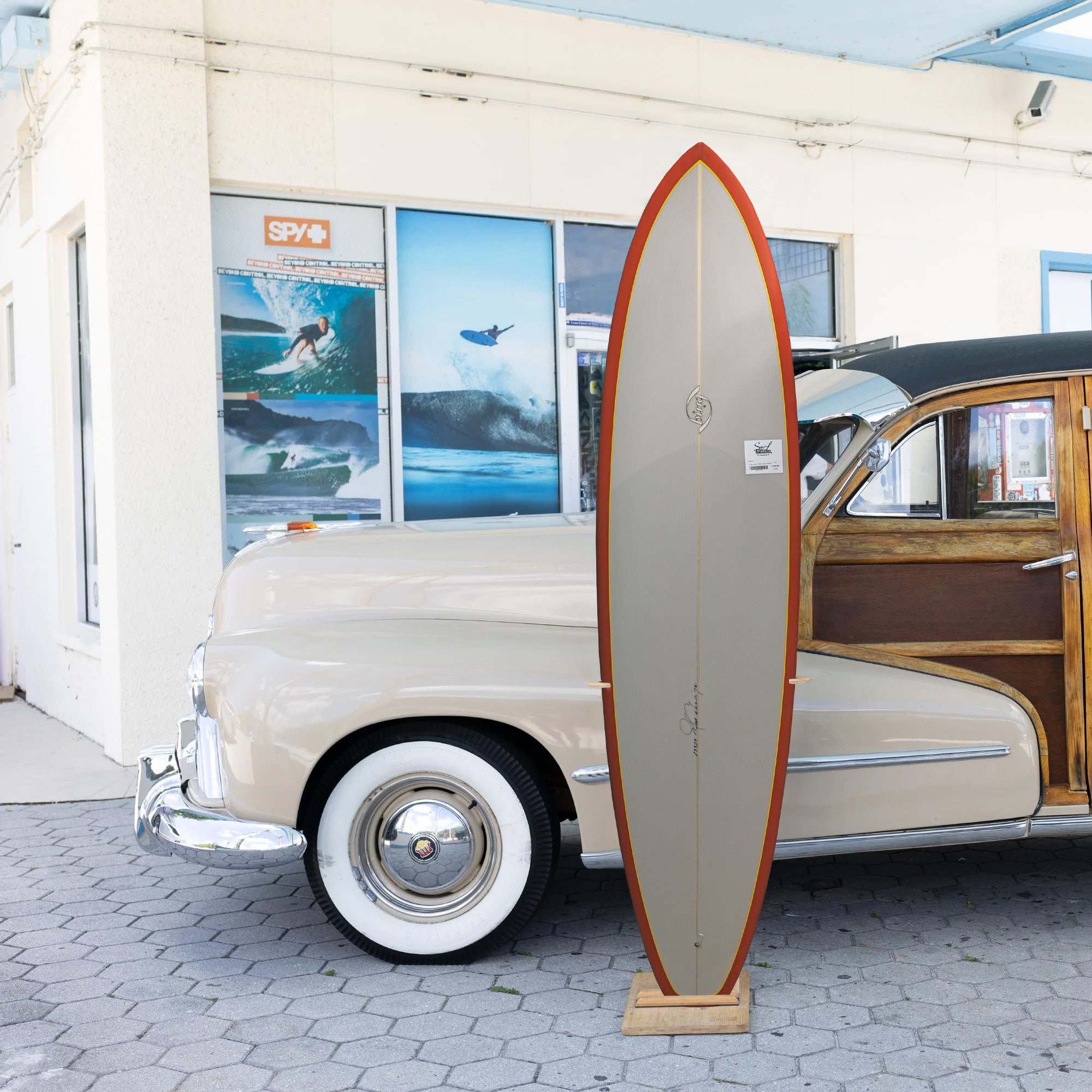 ALE”LONG BOARD“9−10“/SINGLE-FIN VINTAGE ALE”LONG BOARD“9