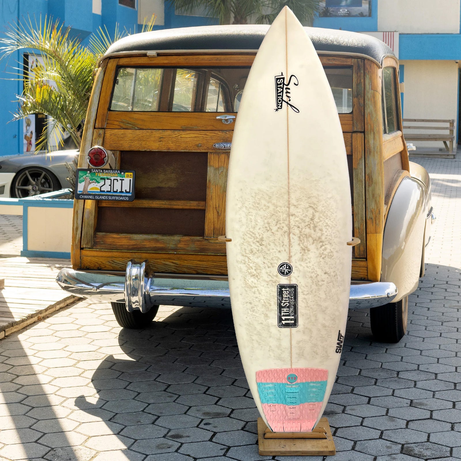 11th Street Surfboards Secret Weapon 5'7 Consignment Surfboard - FCS II