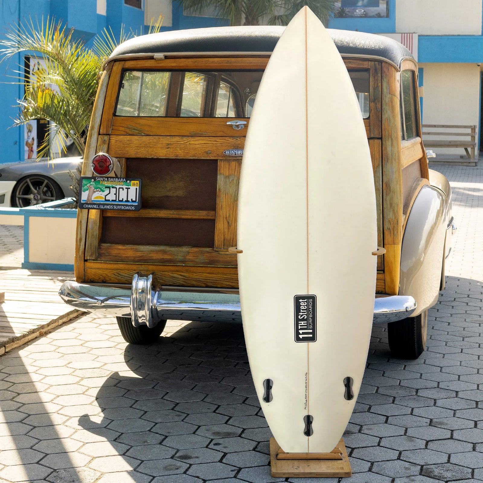 11th Street Surfboards Secret Weapon 5'7 Consignment Surfboard - FCS II