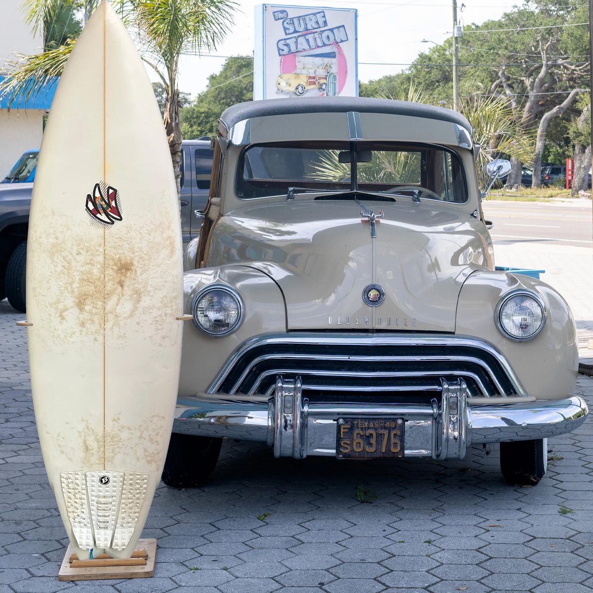 Whisnant 6'2 Consignment Surfboard - FCS II