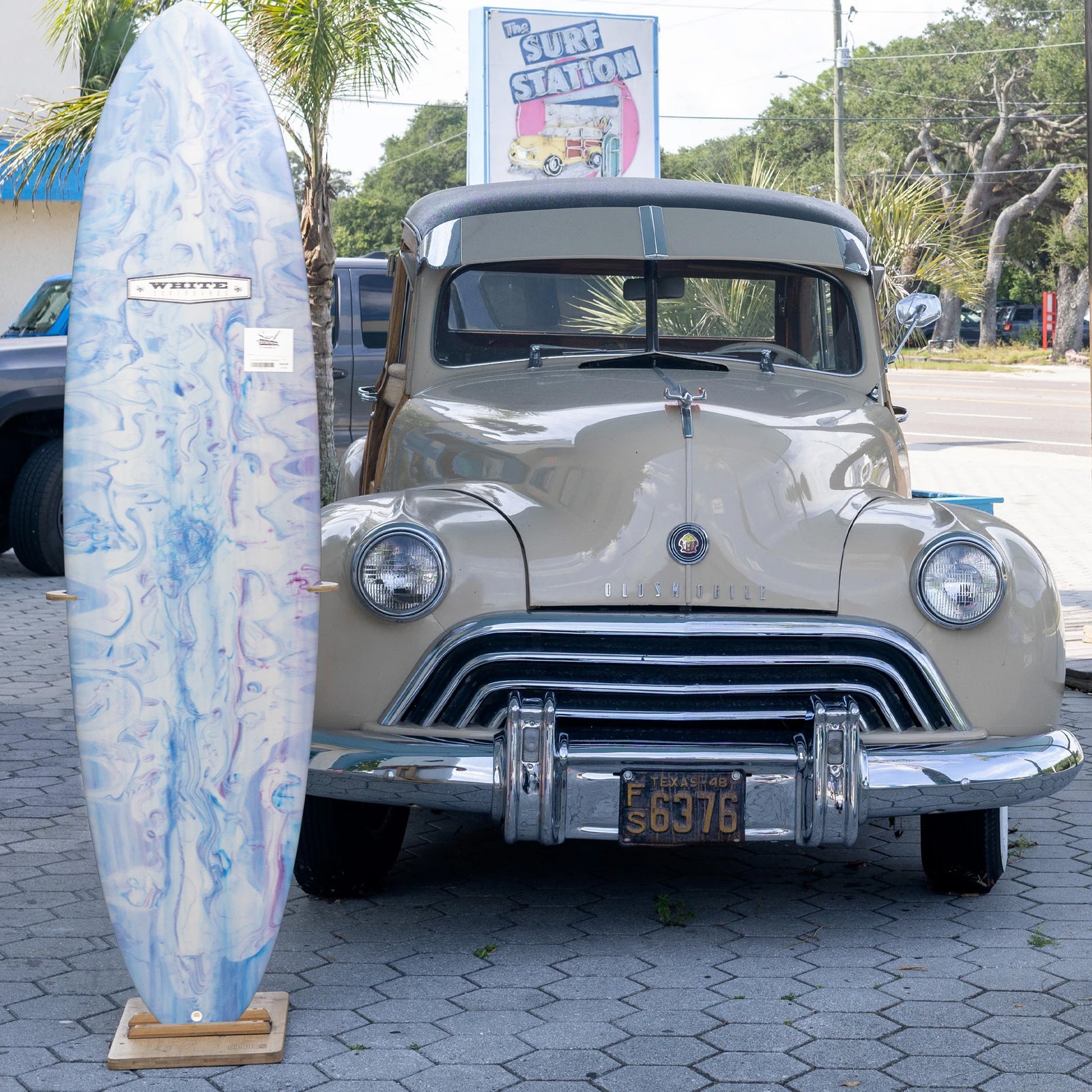 Ken White Mid Twin PU/Poly 7'0 Surfboard - Futures