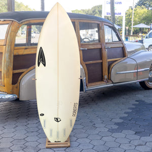 Roberts 5'8 Consignment Surfboard - Futures