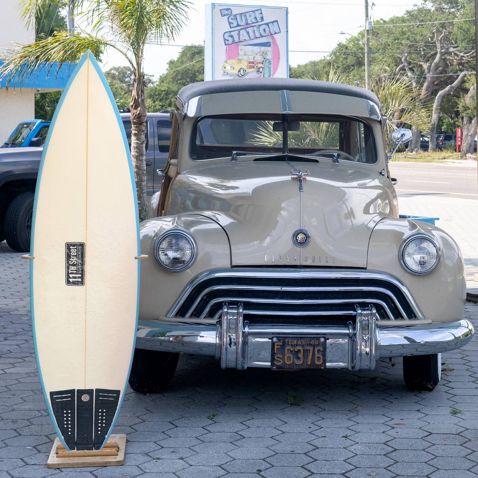 11th Street Surfboards Go2 5'8 EPS Consignment Surfboard - FCS II