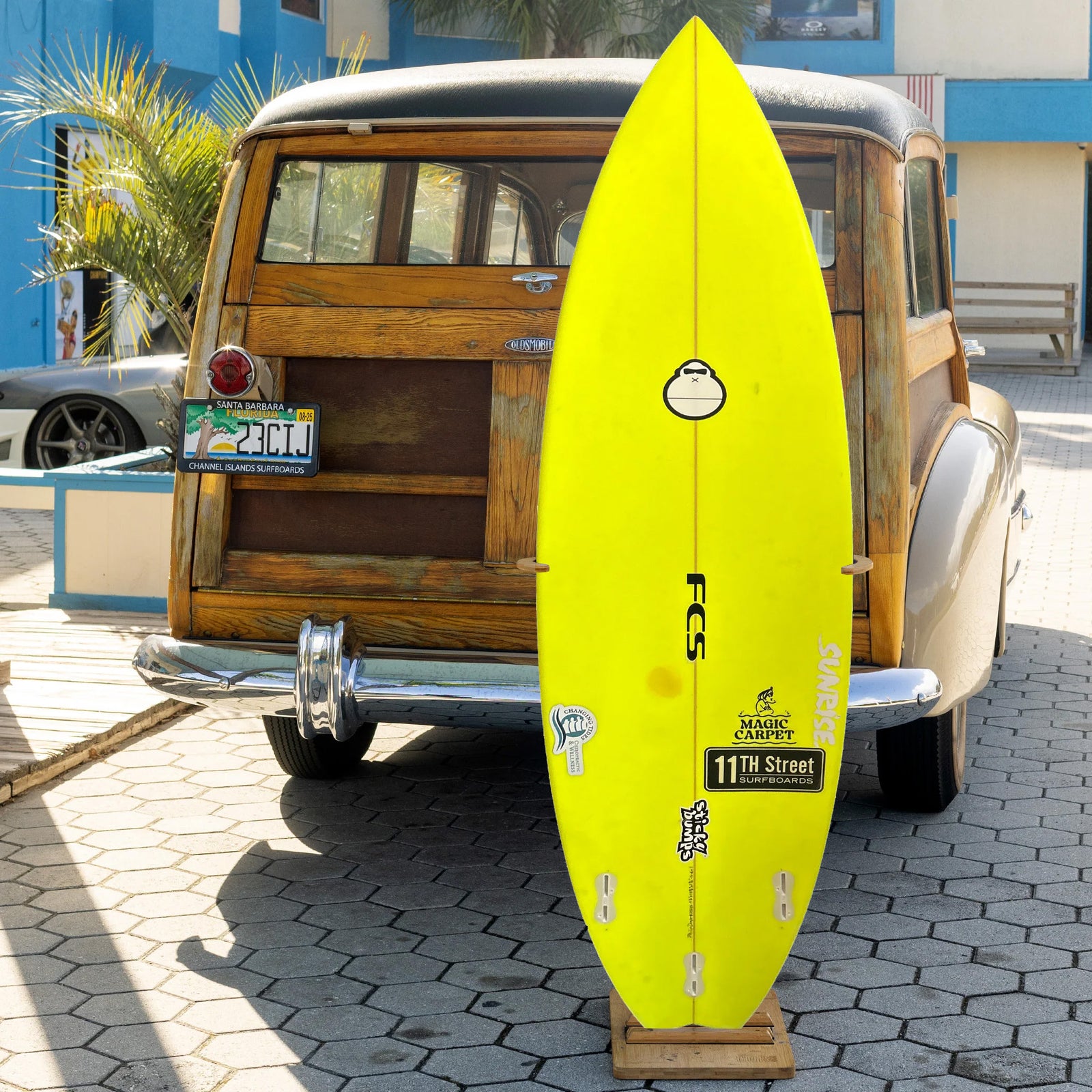 11th Street Surfboards Magic Carpet 5'6 Consignment Surfboard - FCS II