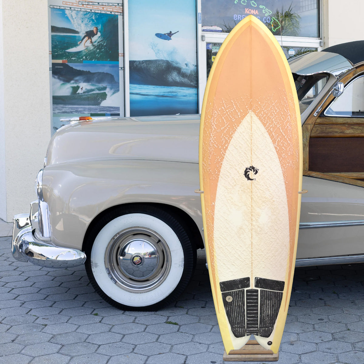 WRV 5'8 Consignment Surfboard - Futures