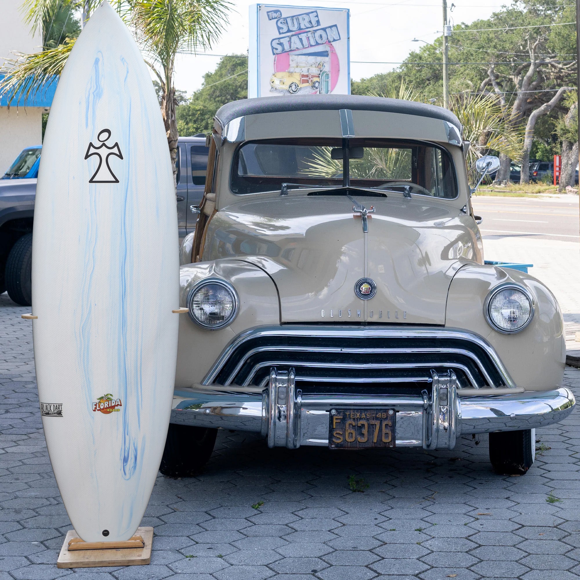 Inspired Florida Board Black Dart 6'1 Surfboard - Futures