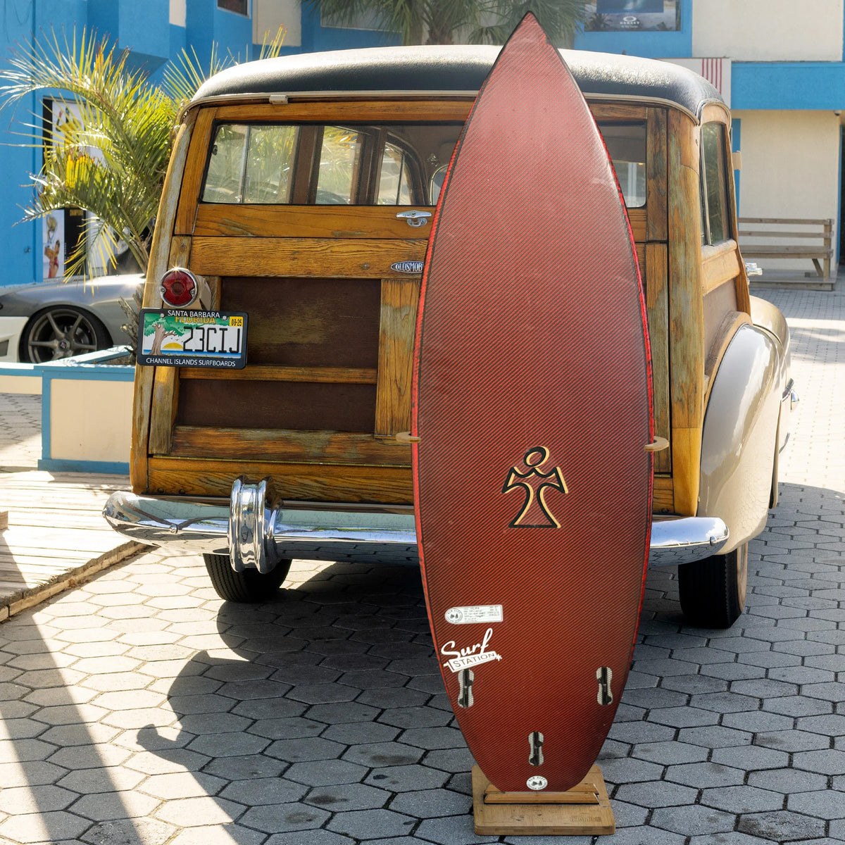 Inspired No Name 5'6 Double Dart Consignment Surfboard - FCS II