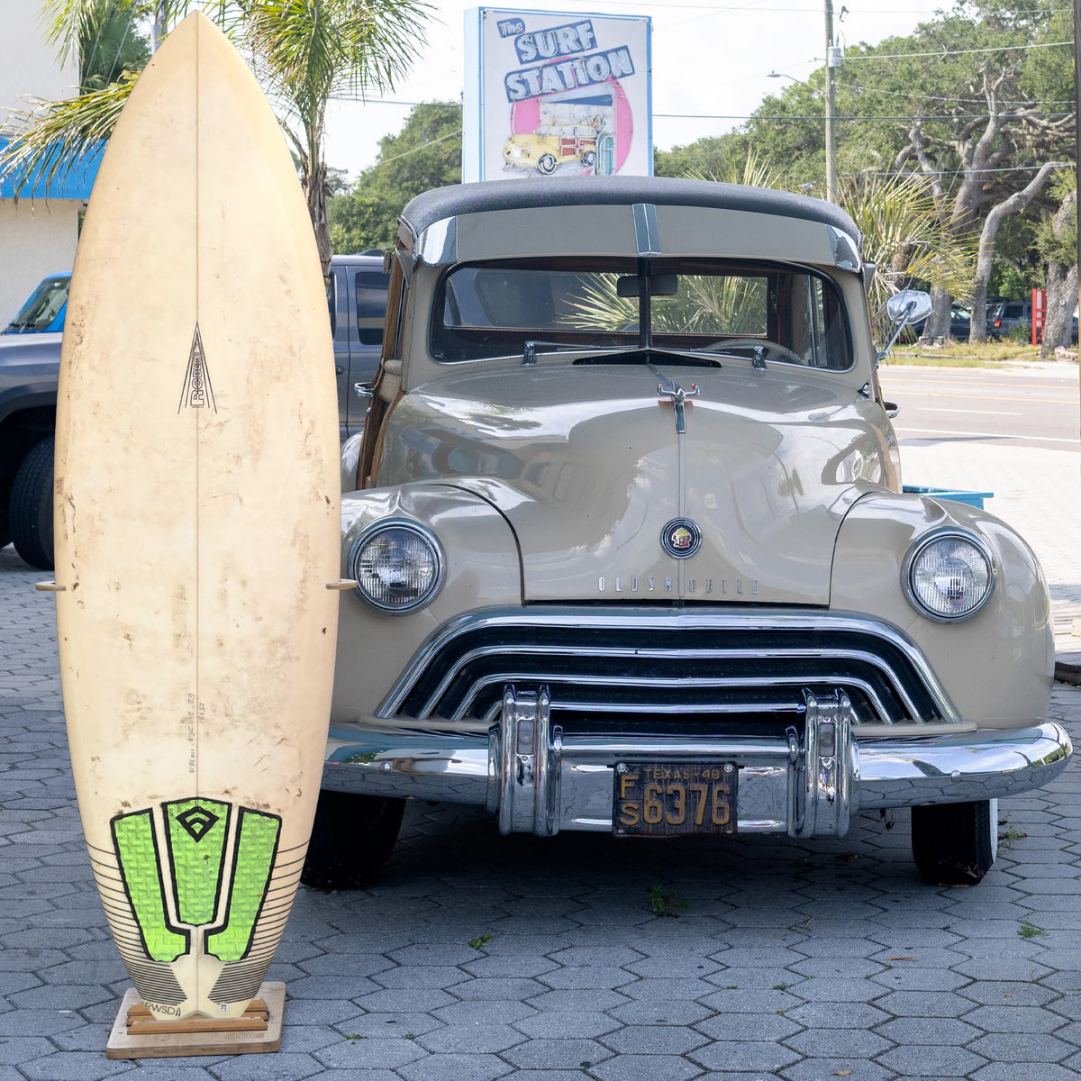 Roberts Surfboards 6'2 Consignment Surfboard - Futures
