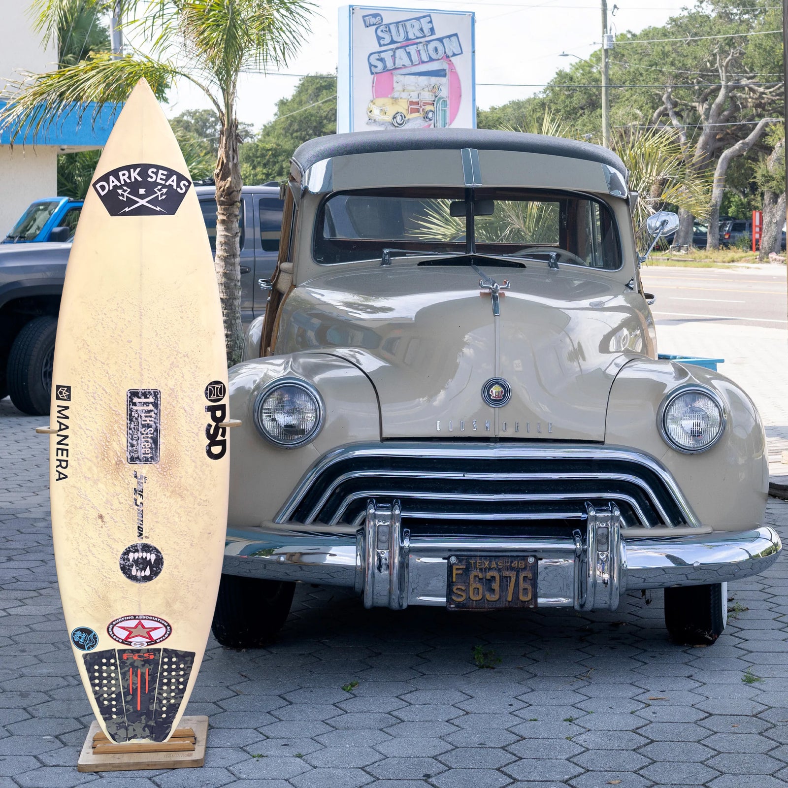 11th Street Surfboards CB1 5'7 EPS Consignment Surfboard - FCS II