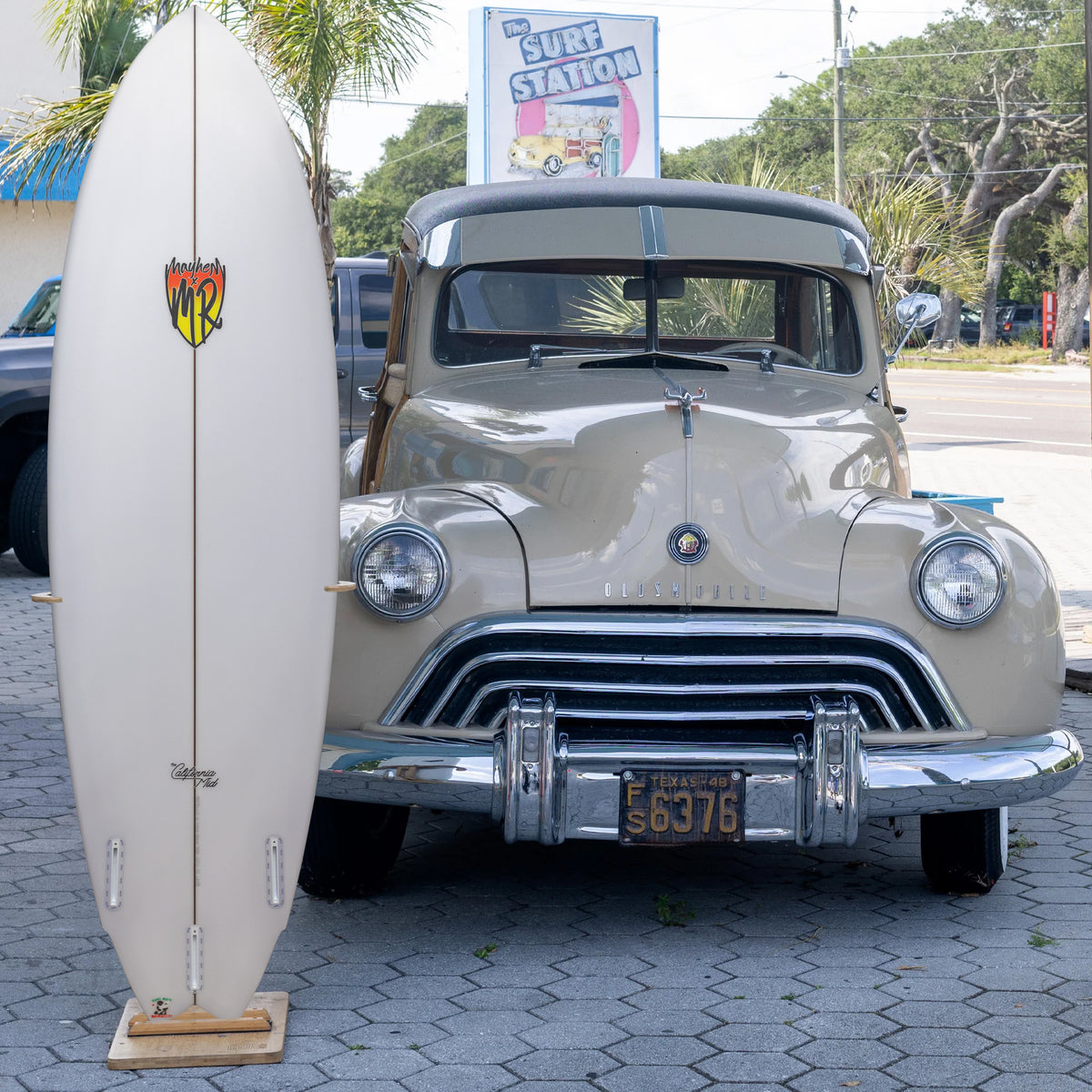 Lost MR California Mid 6'4 Surfboard - Futures