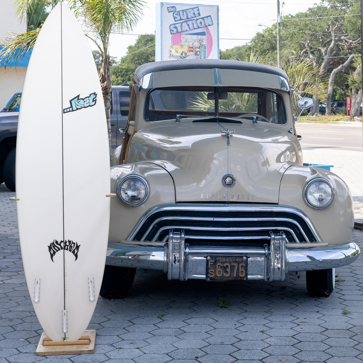 Lost Driver 3.0 Round 6'2 Surfboard - Futures