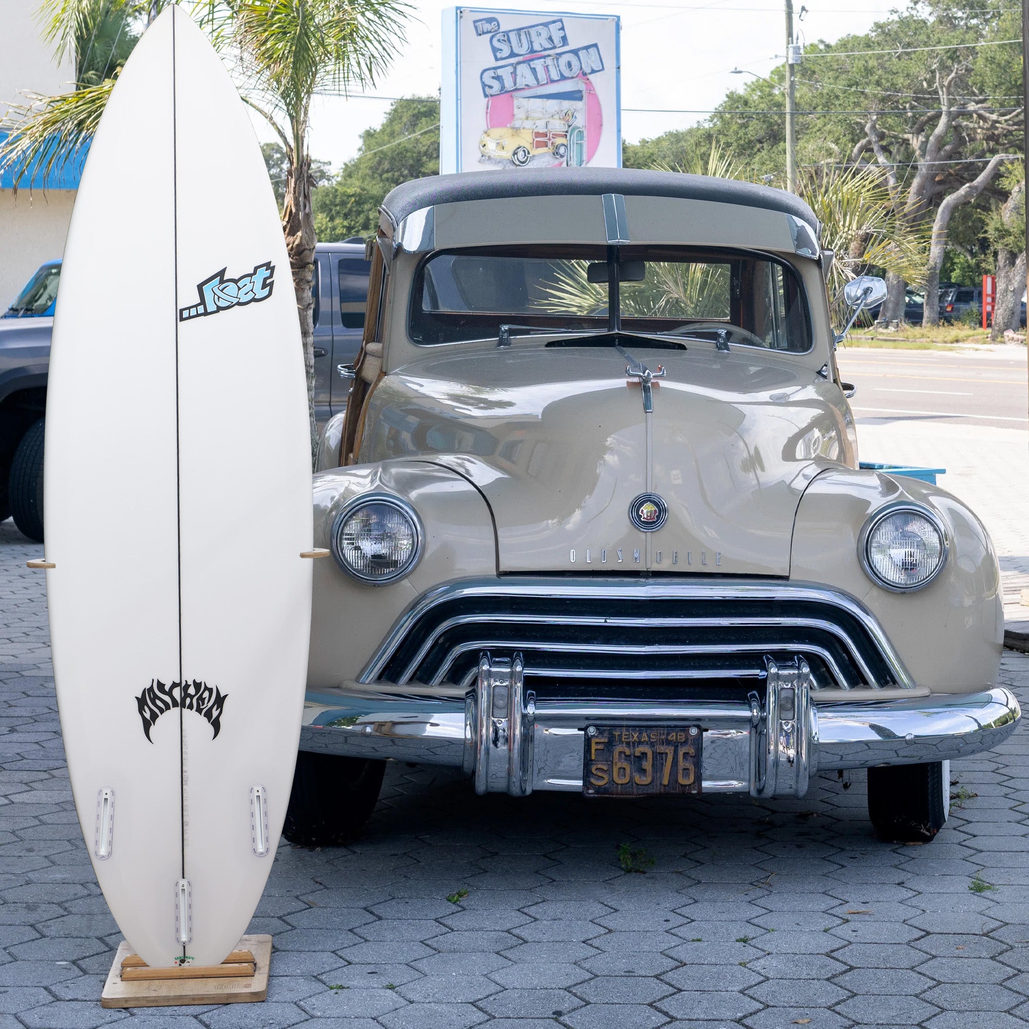 Lost Driver 3.0 Round 6'2 Surfboard - Futures