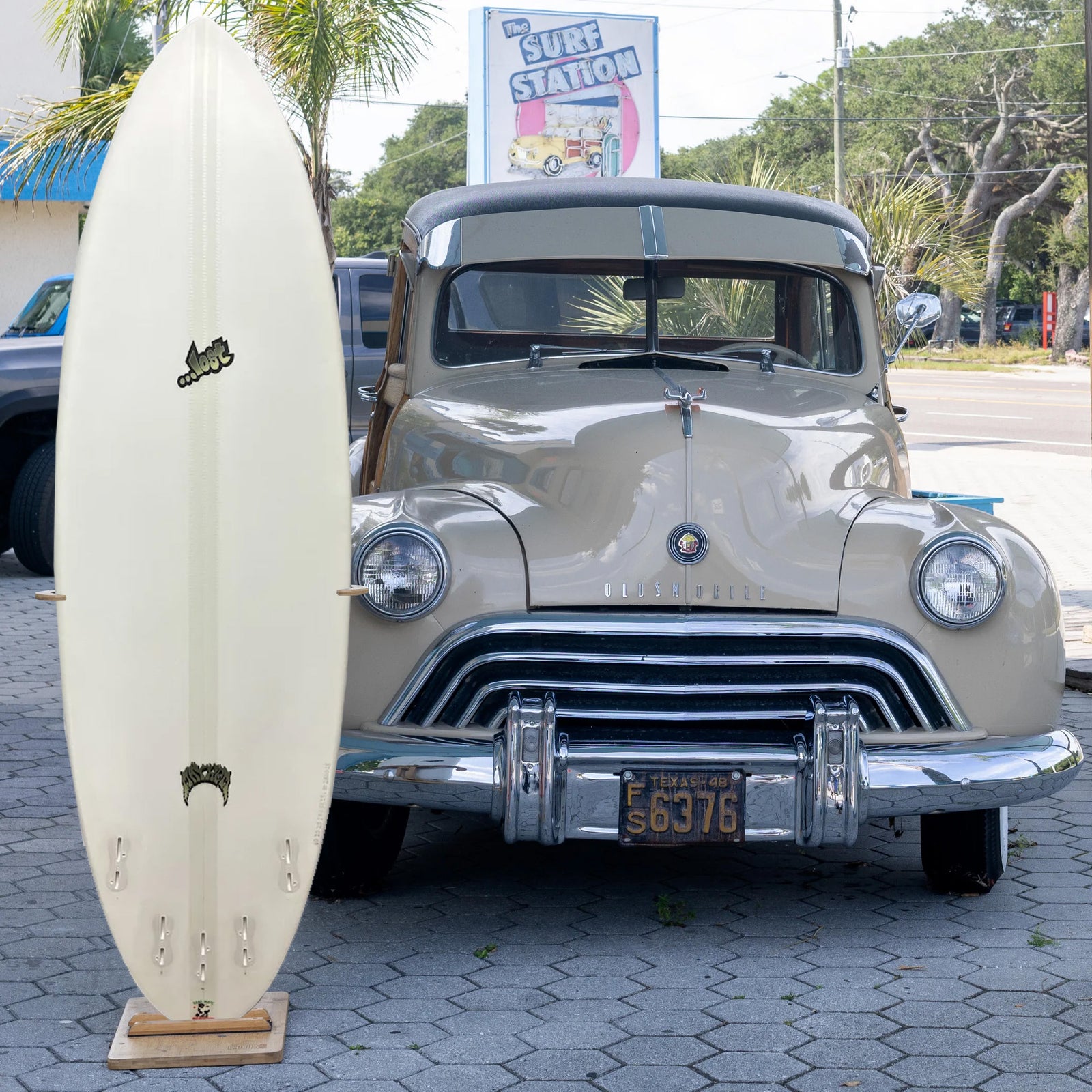 Lost Quiver Killer Light Speed 2 6'0 Surfboard - FCS II