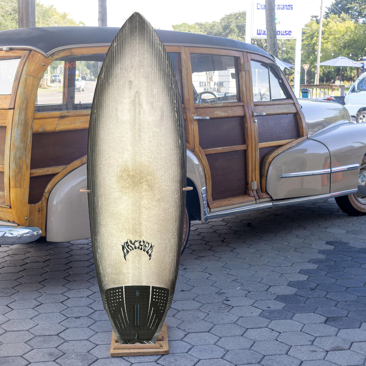 Lost Pisces 5'6 Consignment Surfboard - FCS II