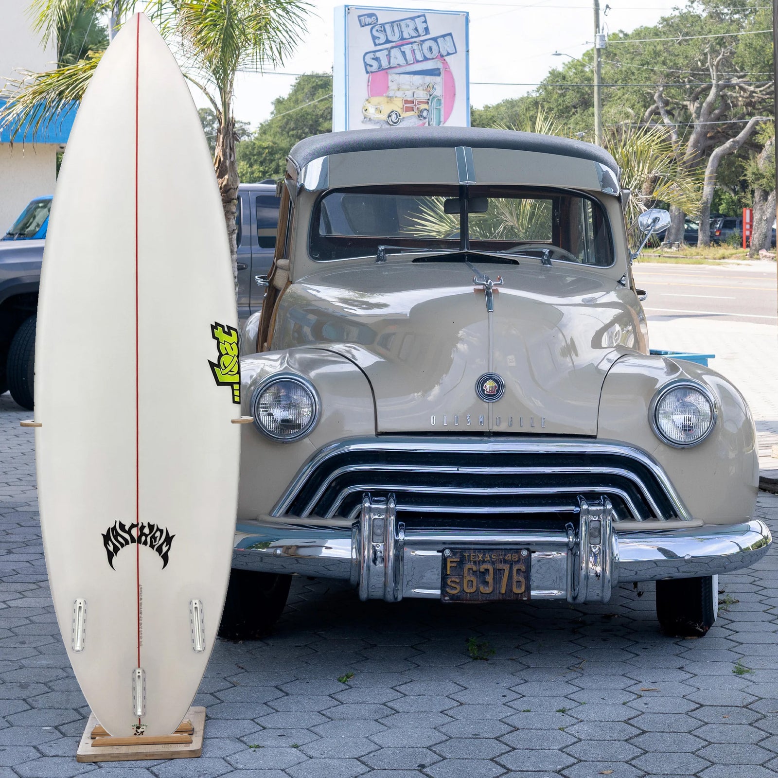 Lost Formula 1 Squash 5'9 Surfboard - Futures