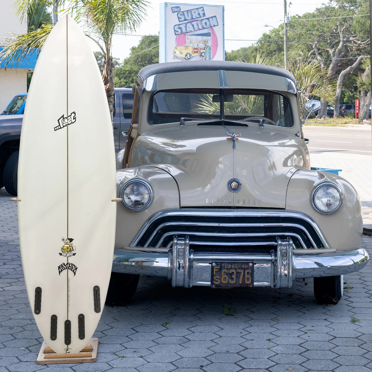 Lost Mini Driver Re-Issue PU/Poly 5'9 Surfboard - Futures