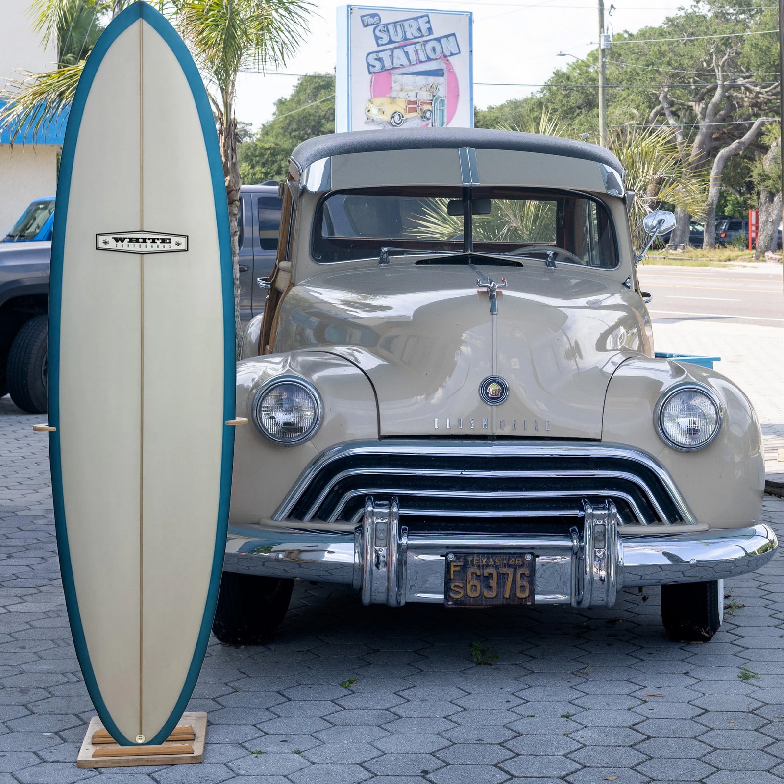 Ken White Mid Length 6'10 Surfboard - FCS II