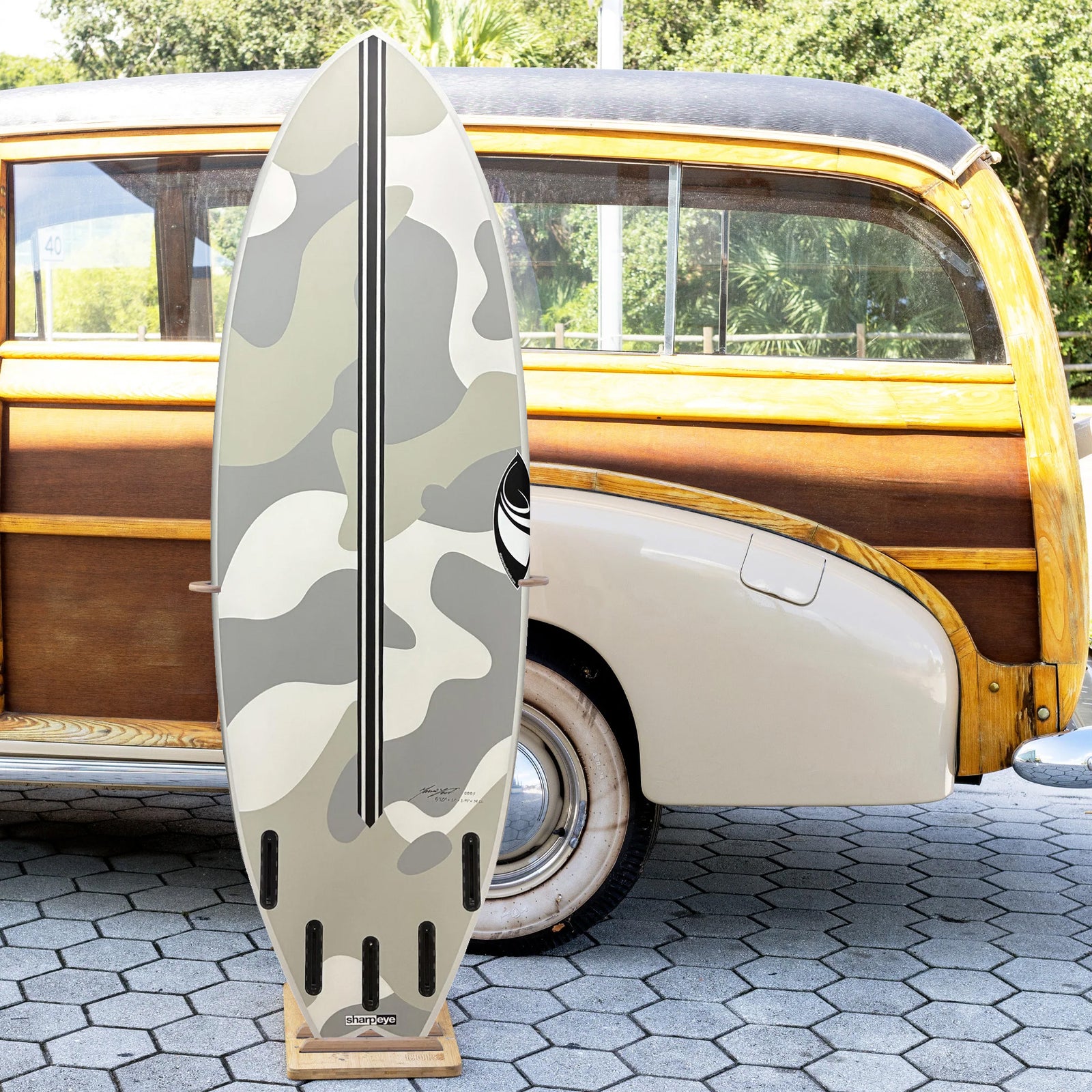 Sharp Eye Zipper E3-Lite 5'10 Surfboard - Futures