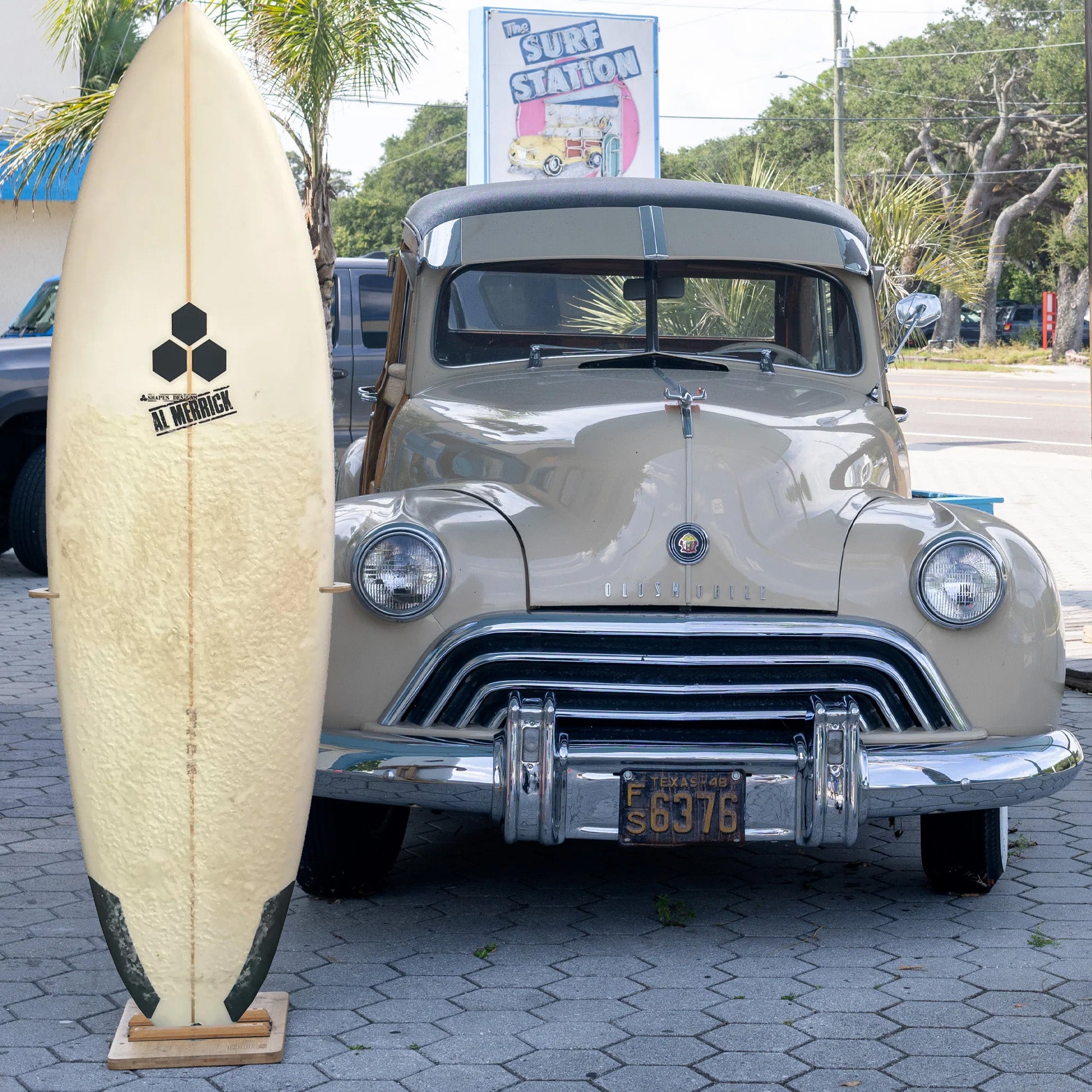 6 8 - Surf Station Store