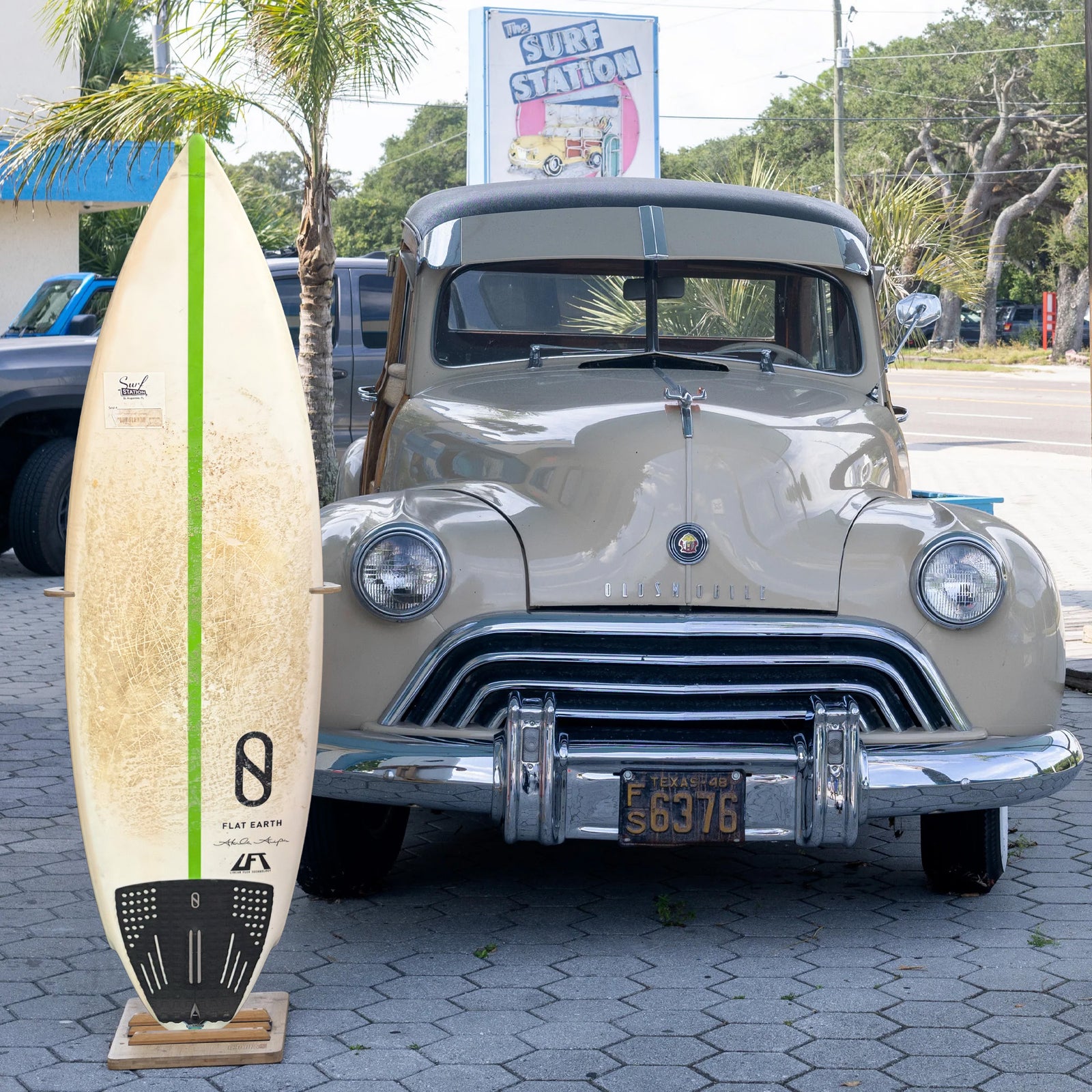 Firewire Flat Earth LFT 5'7 Consignment Surfboard - FCS II