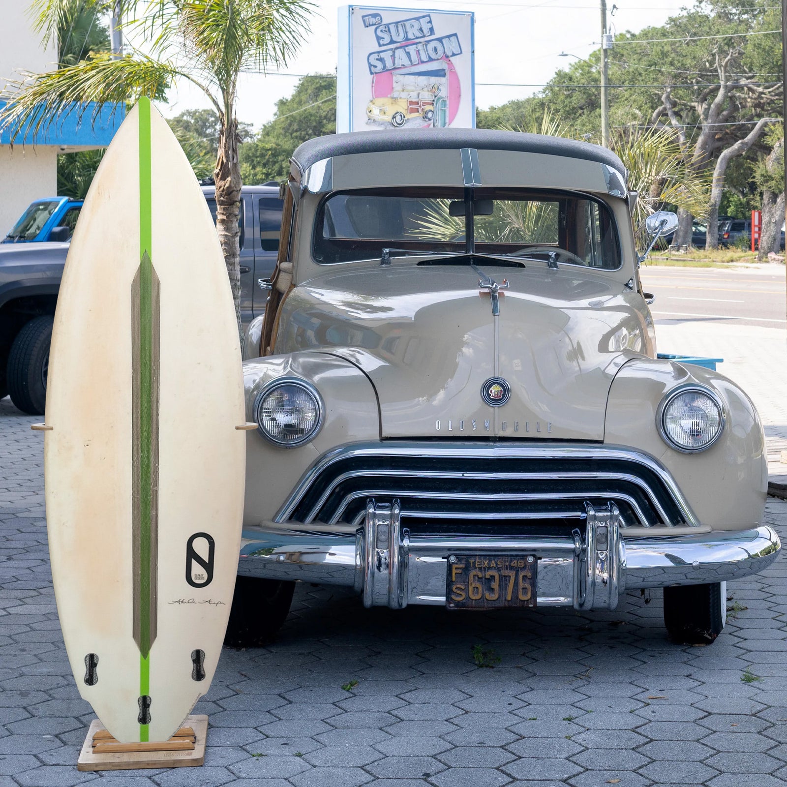 Firewire Flat Earth LFT 5'7 Consignment Surfboard - FCS II