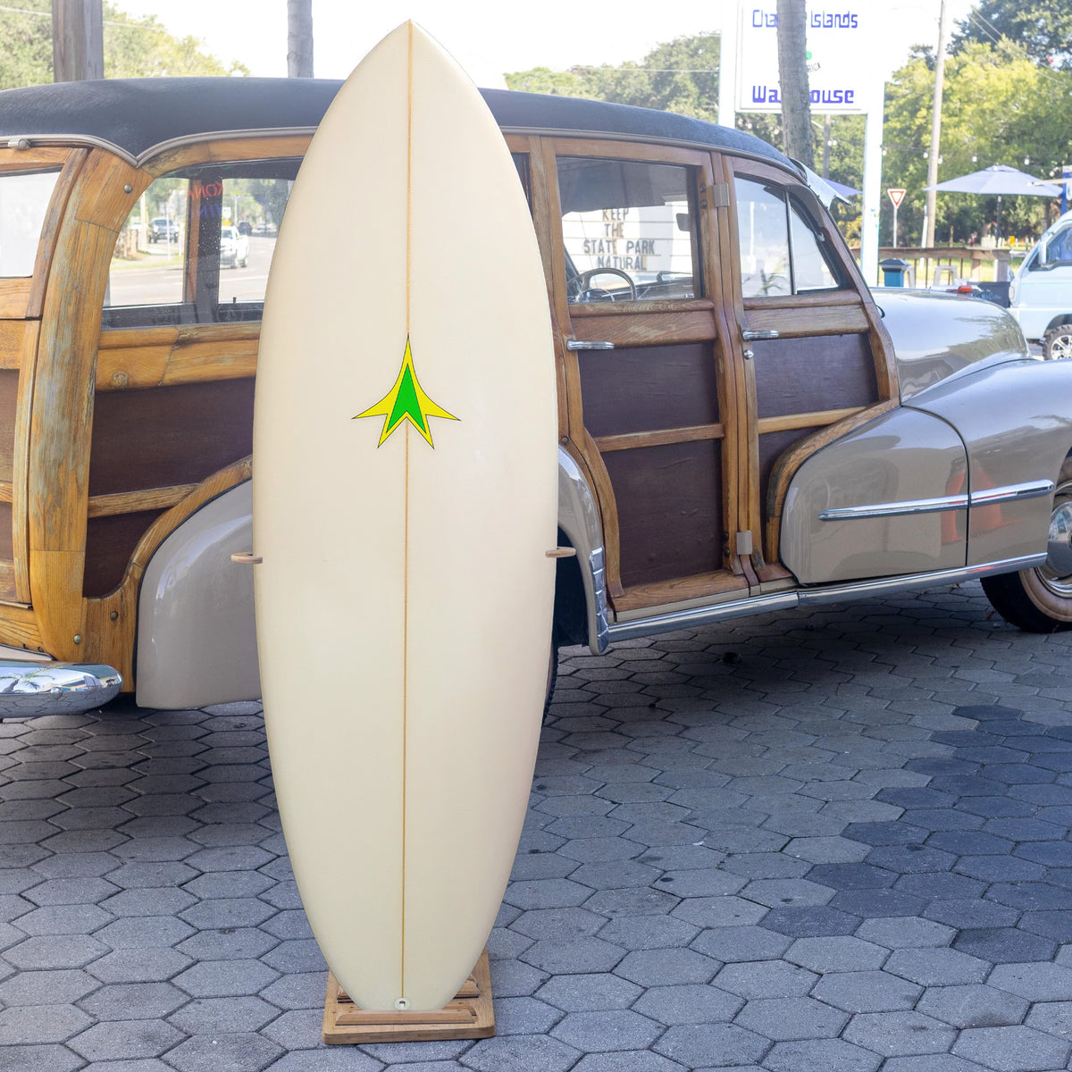 Mad Dog 6'0 Consignment Surfboard - Futures