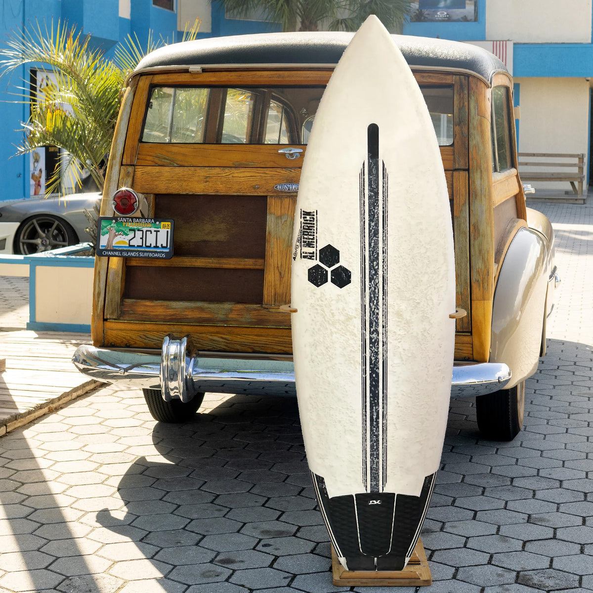 Channel Islands Rocket Wide 5'11 Consignment Surfboard - Futures