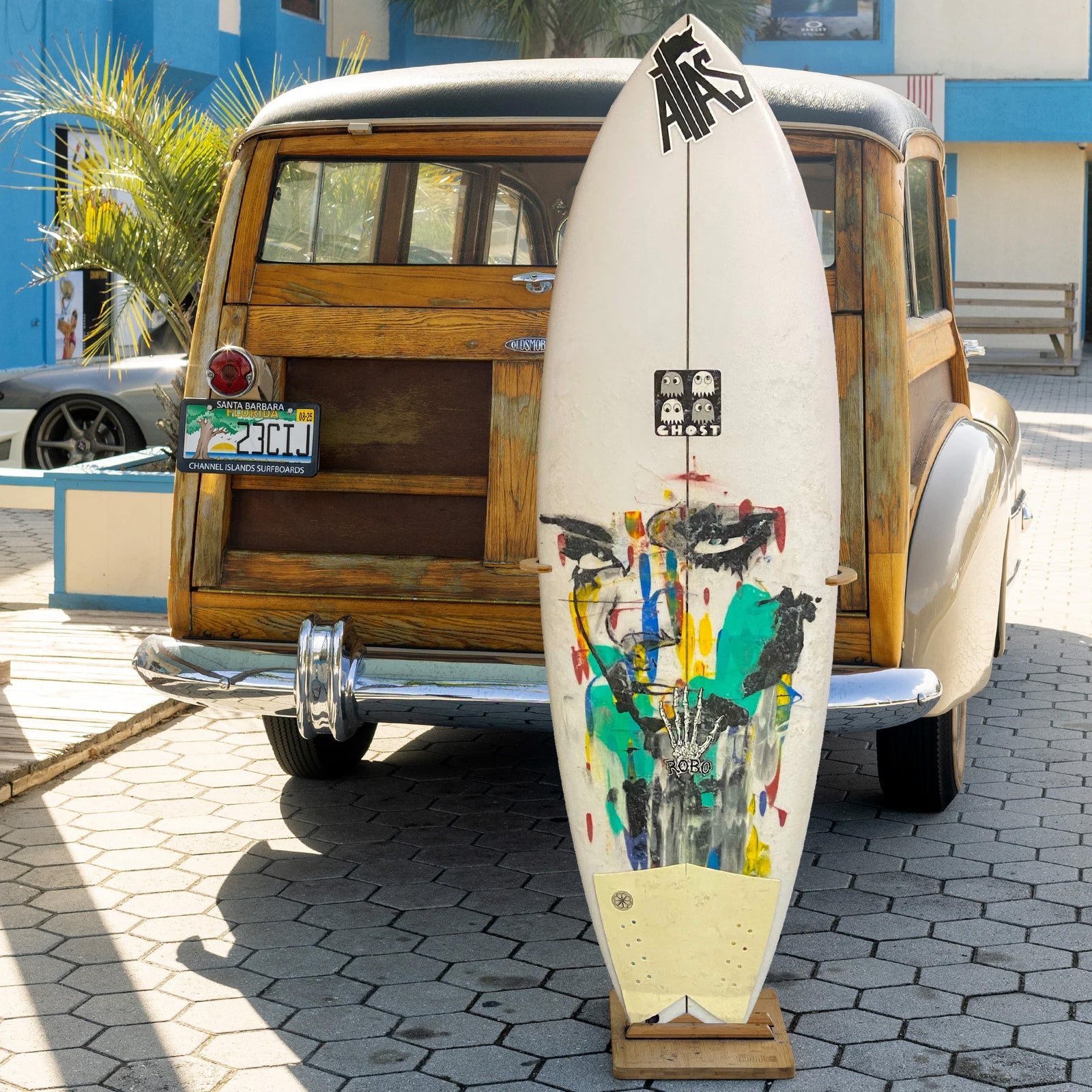 Ghost Shapes 5'5 Consignment Surfboard - Futures