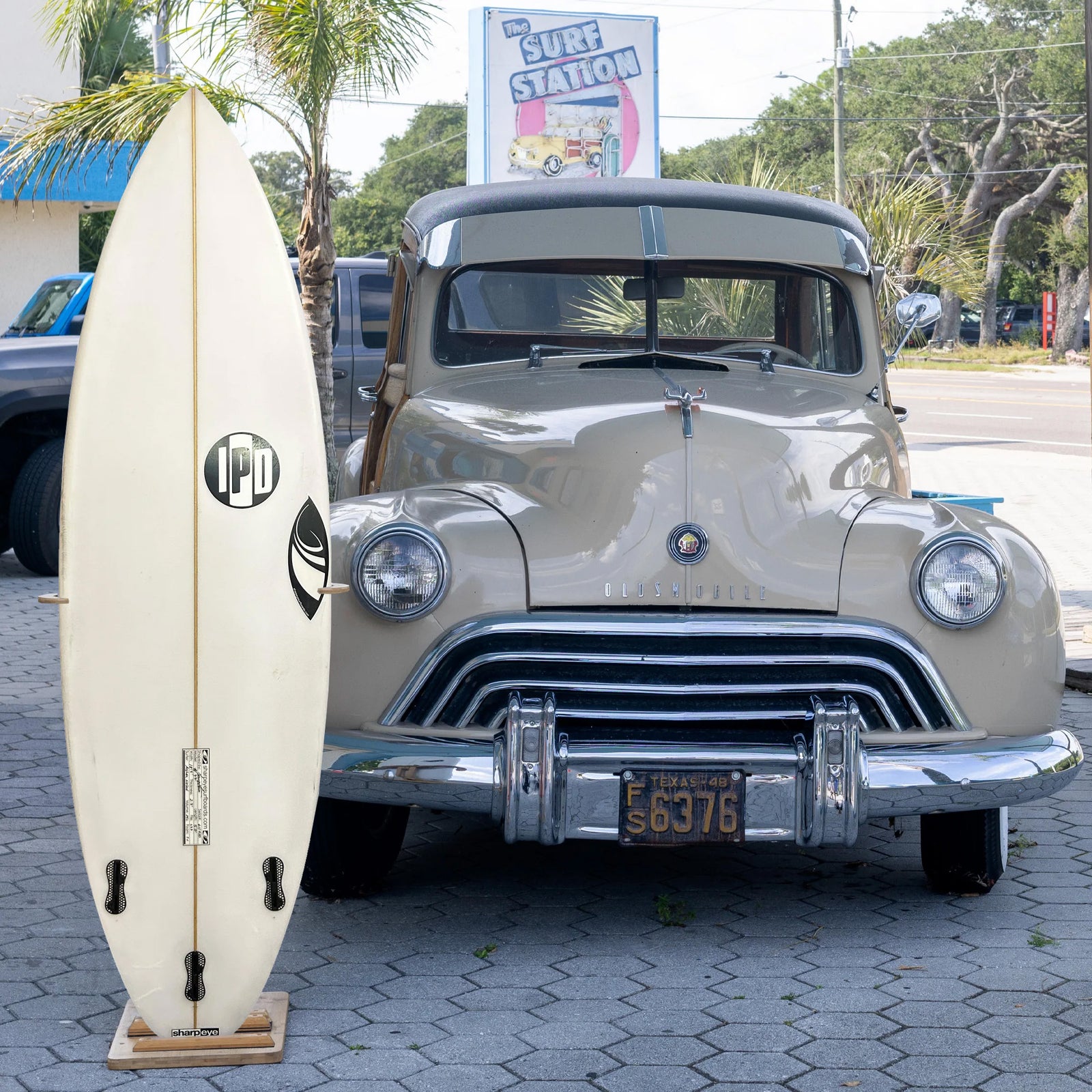 Sharp Eye #77 5'9 Consignment Surfboard - FCS II