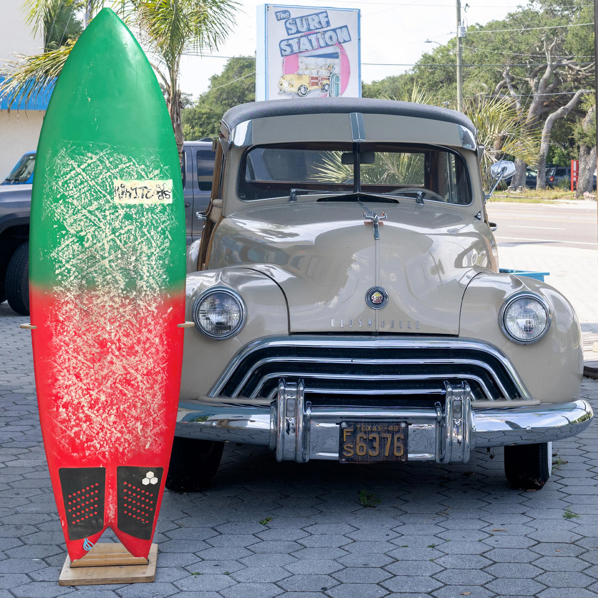 Ken White 6'6 Consignment Surfboard - FCS II
