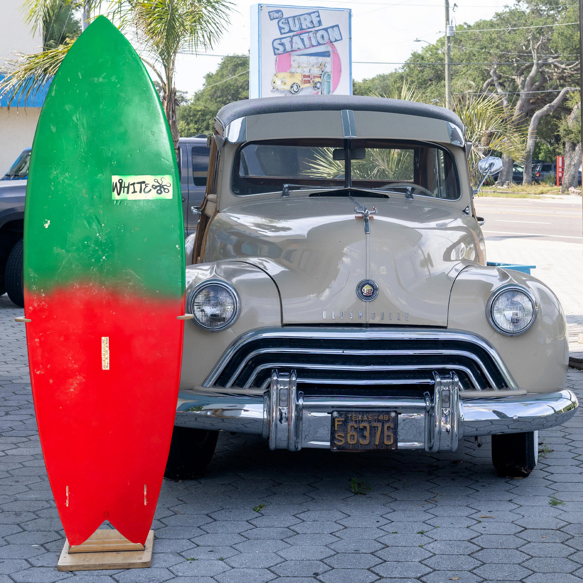 Ken White 6'6 Consignment Surfboard - FCS II