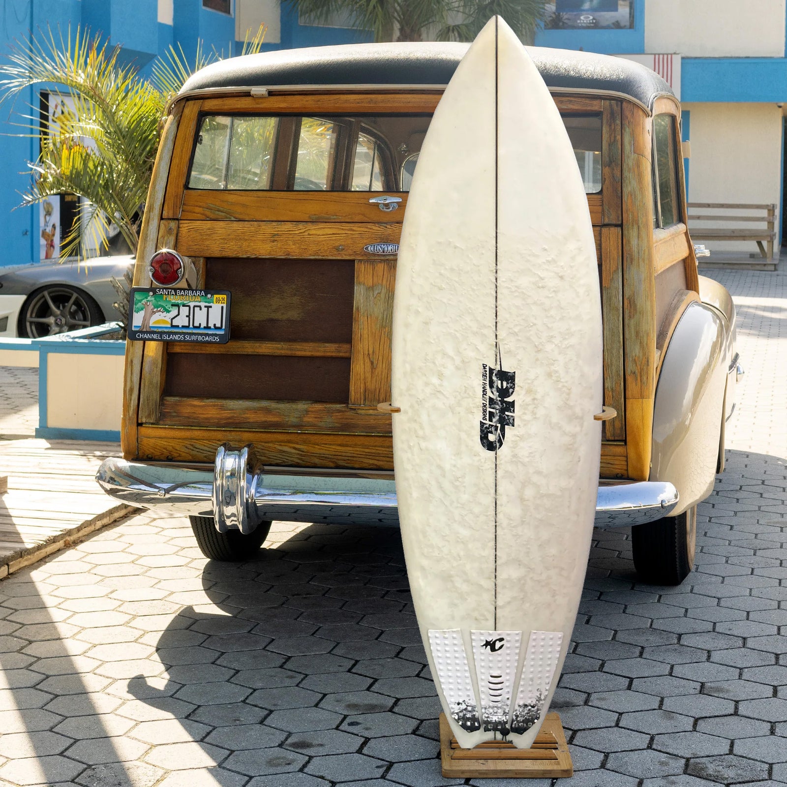 DHD 5'9 Used Surfboard - Futures