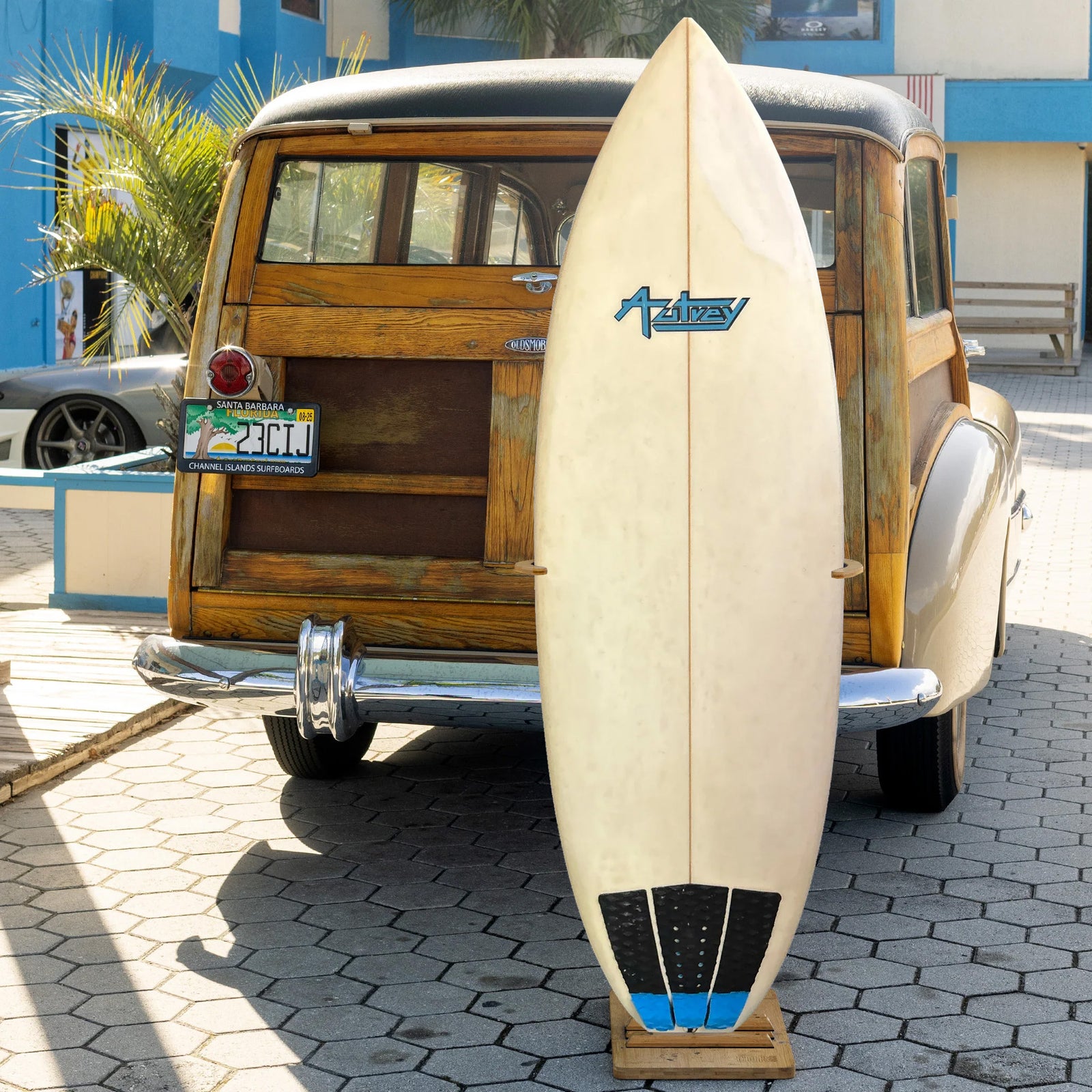 Autrey 5'7 Consignment Surfboard - Futures