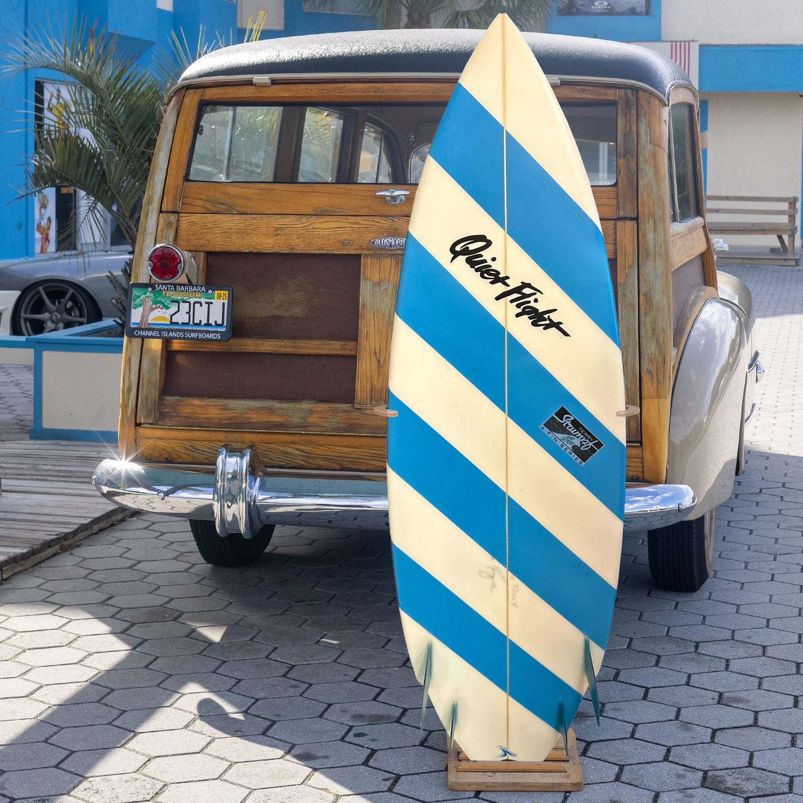 Quiet Flight 5'6 Consignment Surfboard - Glass Ons