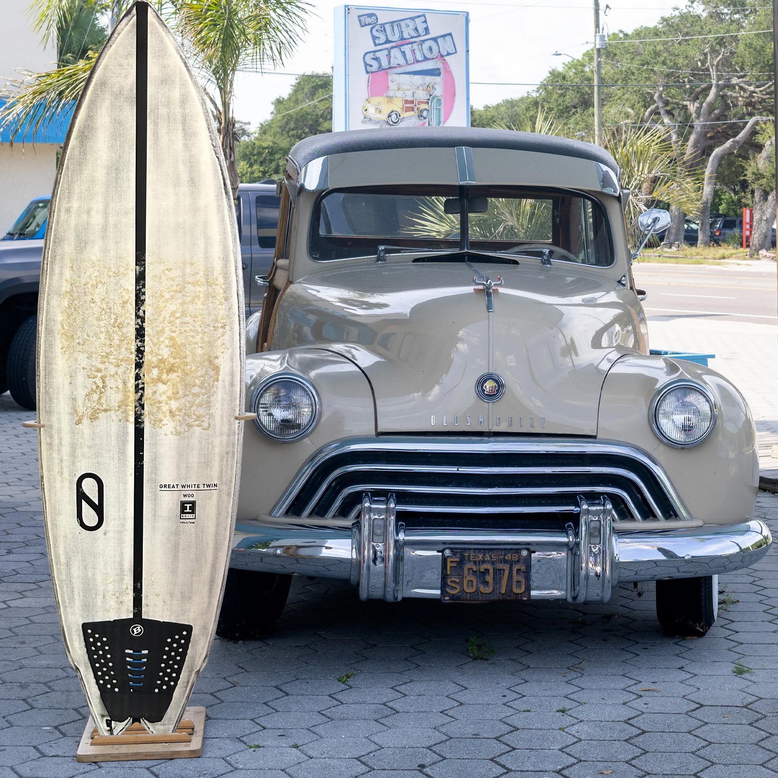 Firewire Great White Twin 6'2 Consignment Surfboard - Futures