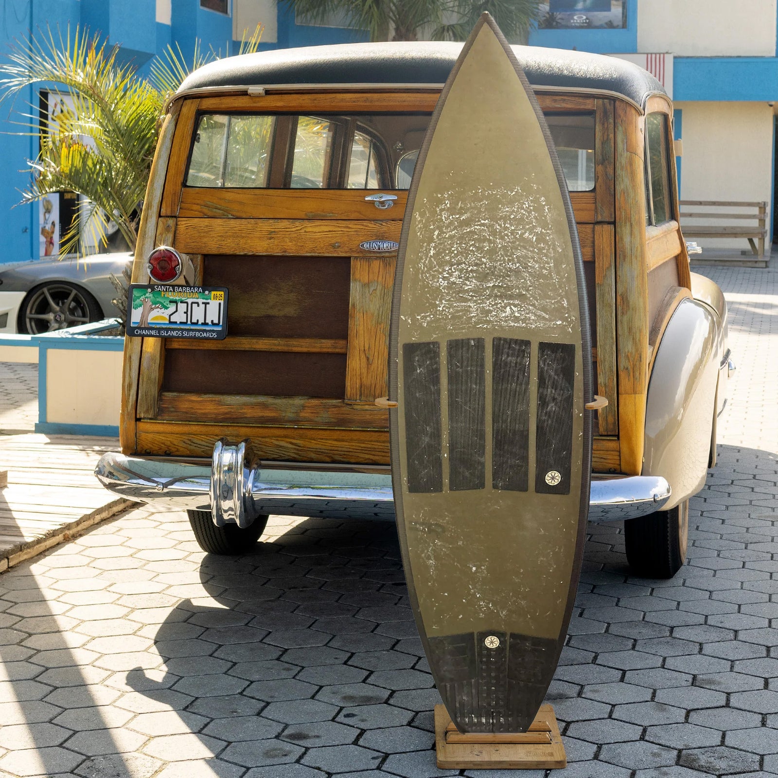 Hayden Shapes Love Buzz 5'7 Consignment Surfboard - FCS II