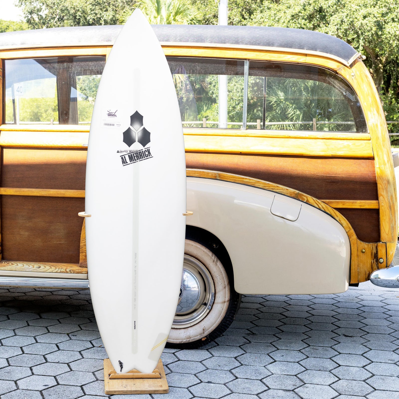 Channel Islands Better Everyday Swallow Spine-Tek 5'7 Surfboard - Futures