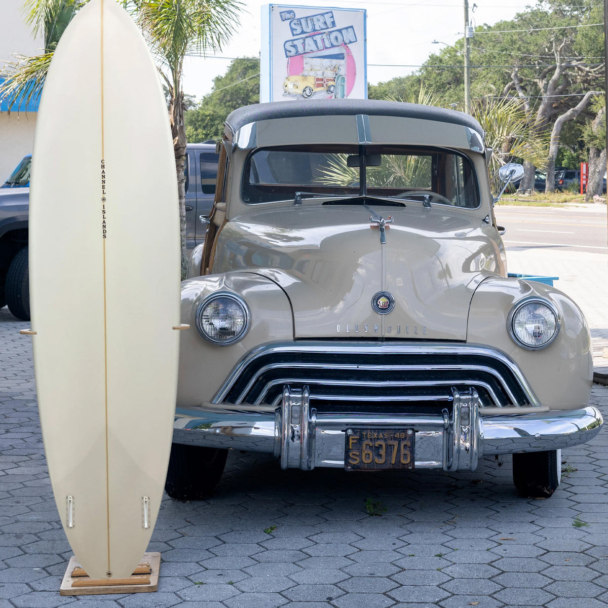 Channel Islands CI Mid Twin 7'3 Surfboard - Futures