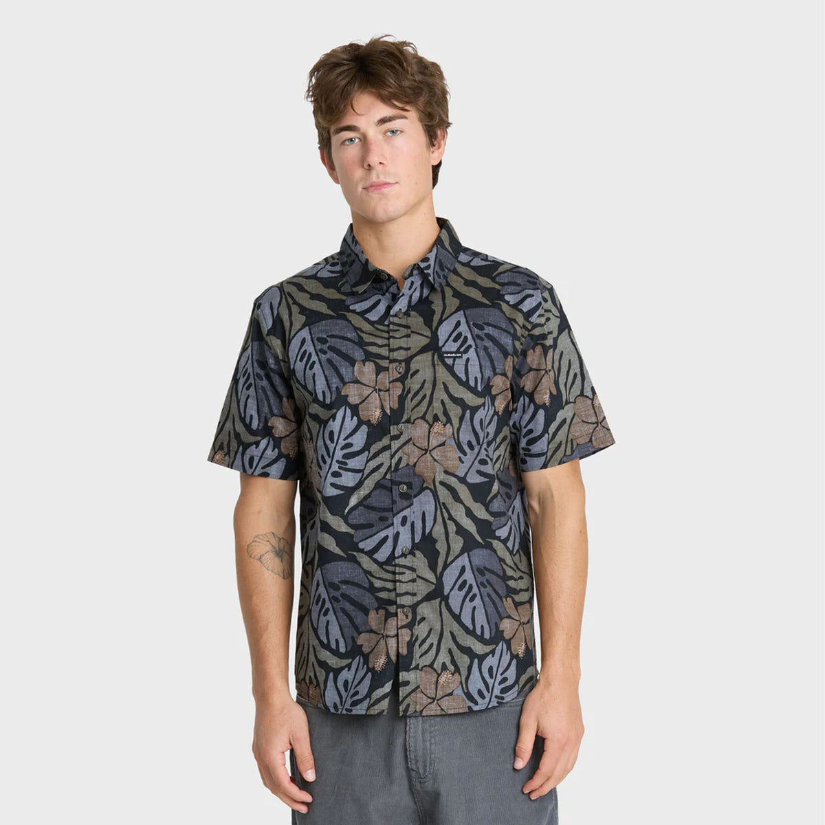 Quiksilver Palm Breeze Classic Men's S/S Dress Shirt - Grape Leaf